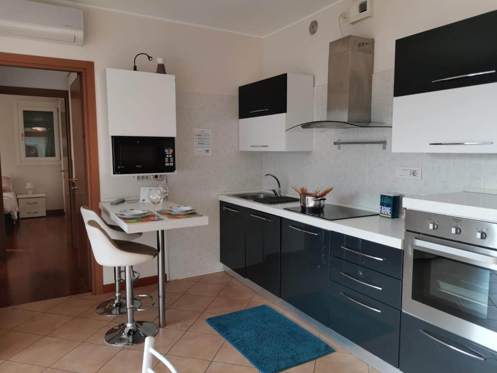 Bnbook - Metropolitan Expo Flat Ро Экстерьер фото