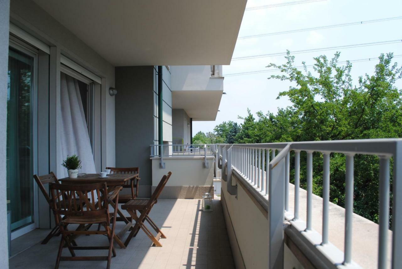 Bnbook - Metropolitan Expo Flat Ро Экстерьер фото