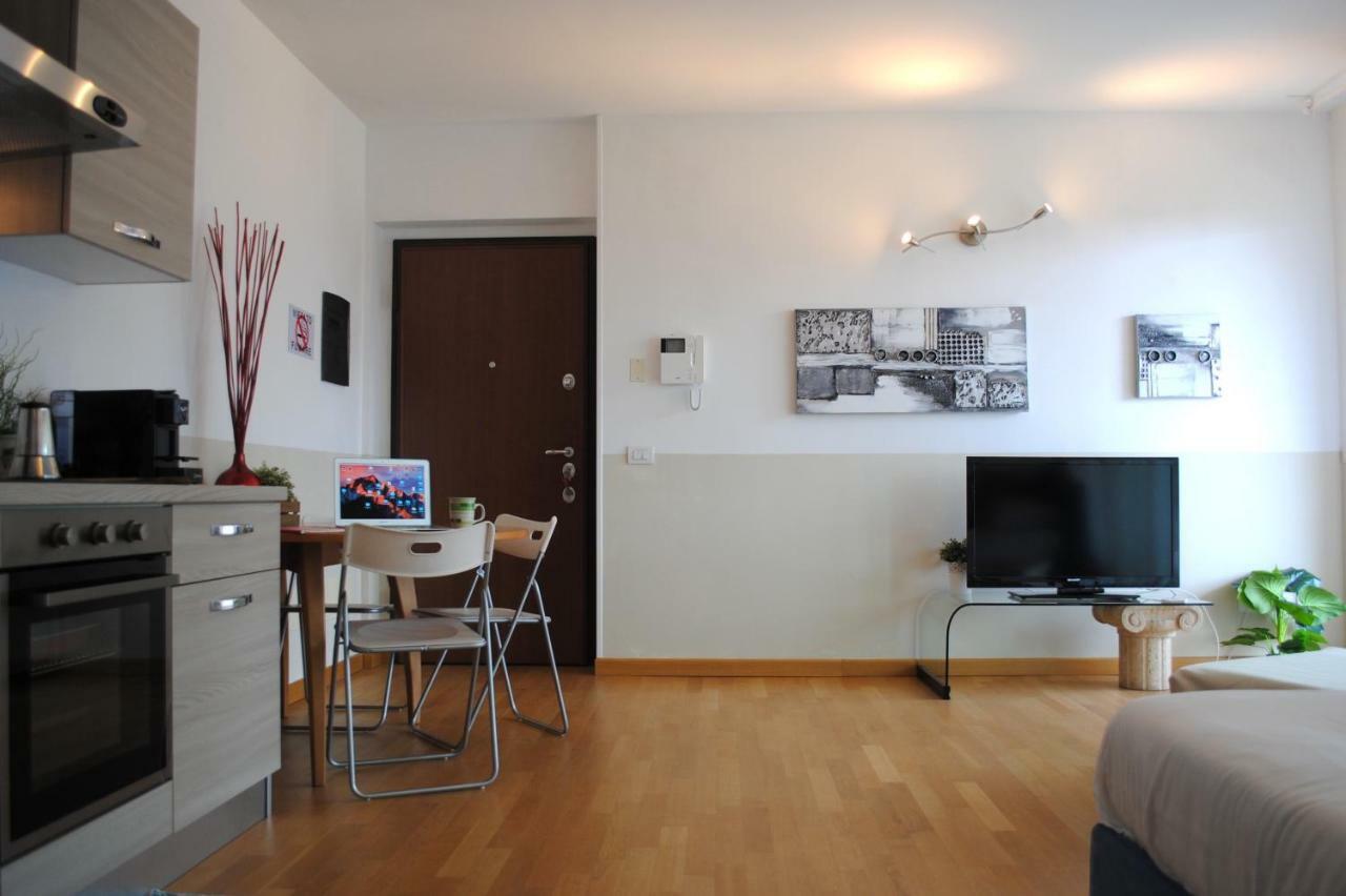Bnbook - Metropolitan Expo Flat Ро Экстерьер фото