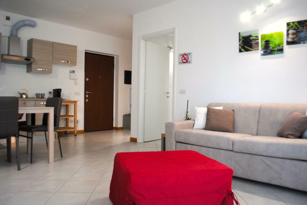 Bnbook - Metropolitan Expo Flat Ро Экстерьер фото