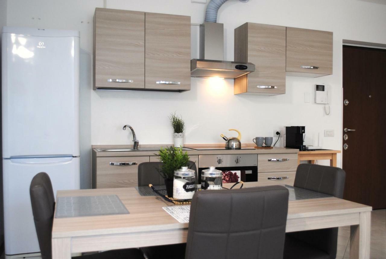 Bnbook - Metropolitan Expo Flat Ро Экстерьер фото