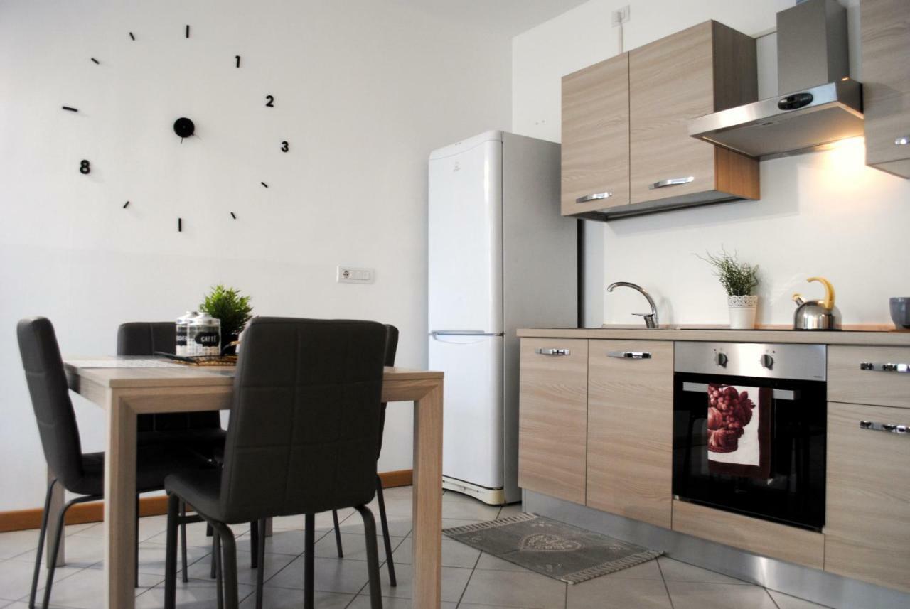Bnbook - Metropolitan Expo Flat Ро Экстерьер фото