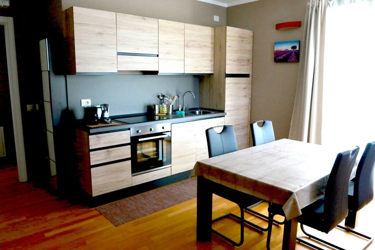 Bnbook - Metropolitan Expo Flat Ро Экстерьер фото